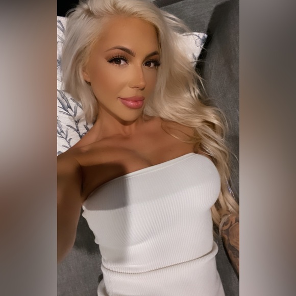 Babaton strapless essamba dress - Picture 3 of 11